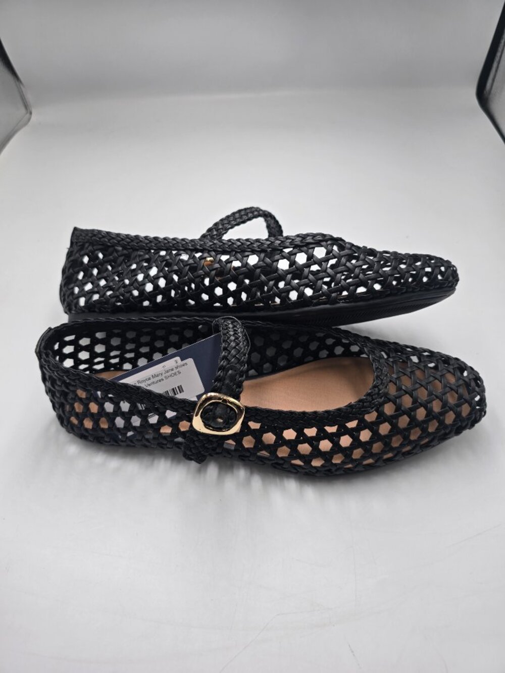 Universal Thread Flats - Picture 2 of 3